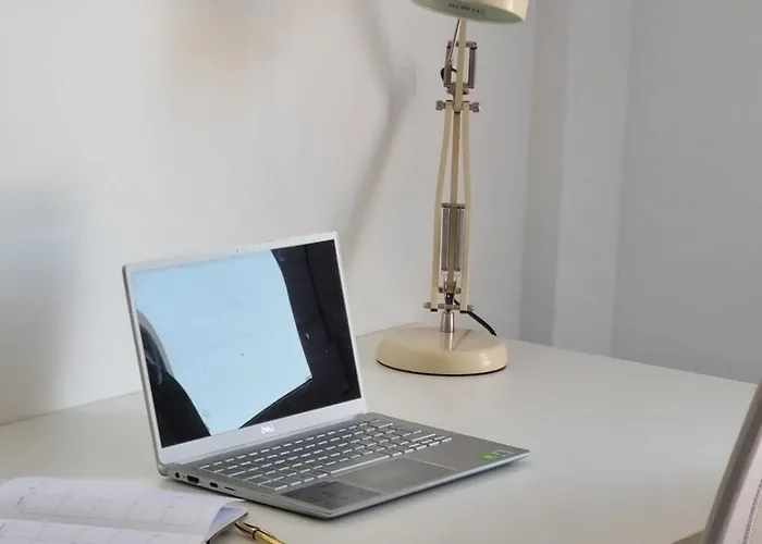 Lobos Views Workaction, Enjoy While Work קורלחו