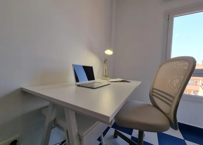 Lobos Views Workaction, Enjoy While Work קורלחו